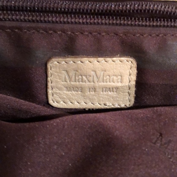 MaxMara large beige soft leather Tote bag - Picture 9 of 16